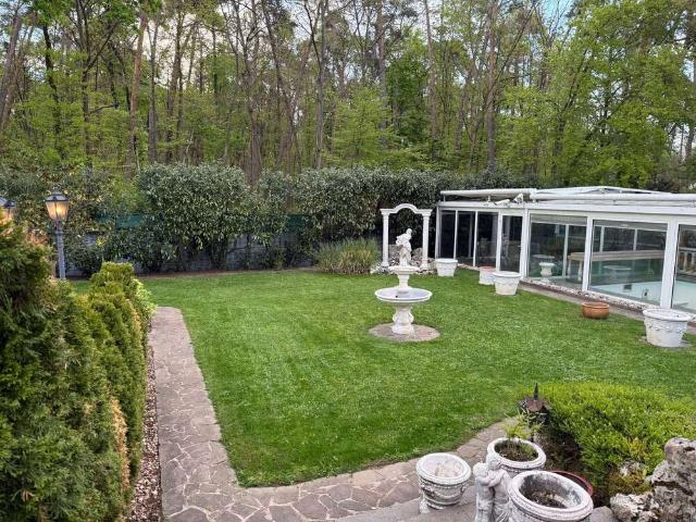 Haus zum Kaufen in Heusenstamm 1.490.000,00 EUR 274 m²