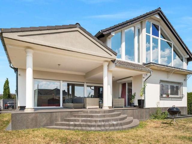 Haus zum Kaufen in Heusenstamm 1.290.000,00 EUR 250 m²