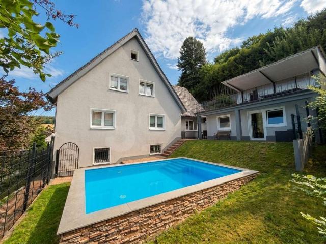 Haus zum Kaufen in Heigenbrücken 630.000,00 EUR 211 m²