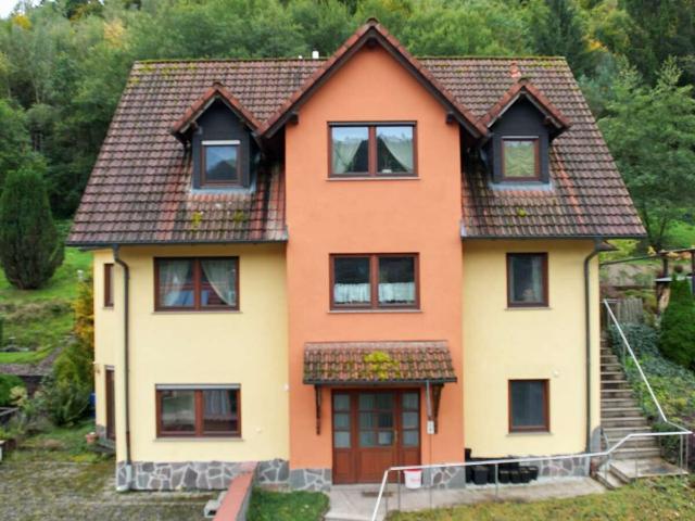 Haus zum Kaufen in Heigenbrücken 365.000,00 EUR 243.02 m²