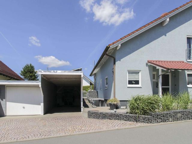 Haus zum Kaufen in Heidenrod 449.000,00 EUR 121.17 m²