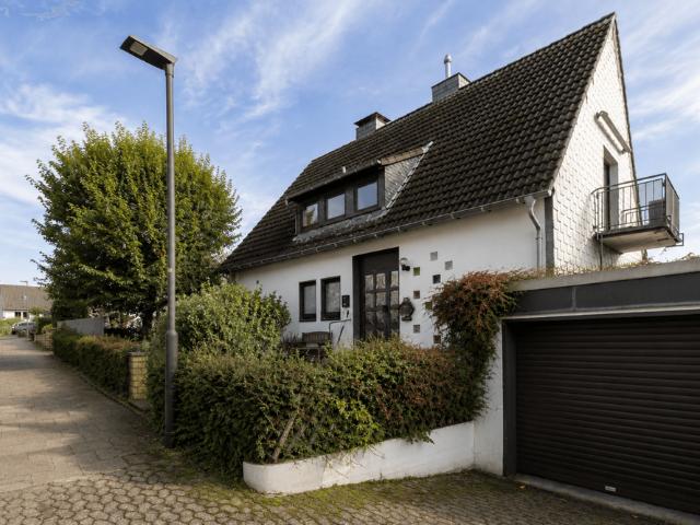 Haus zum Kaufen in Heiligenhaus 490.000,00 EUR 125.38 m²