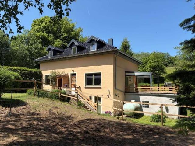 Haus zum Kaufen in Hellenthal 549.000,00 EUR 174 m²