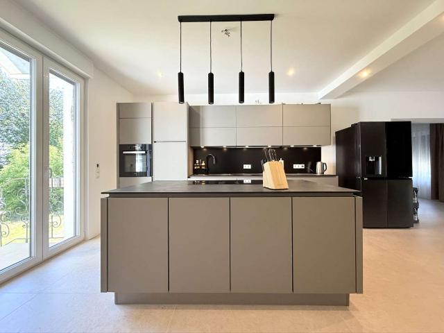 Haus zum Kaufen in Hemer 599.000,00 EUR 290 m²