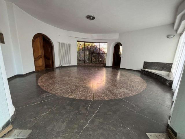 Haus zum Kaufen in Hennef 1.250.000,00 EUR 500 m²