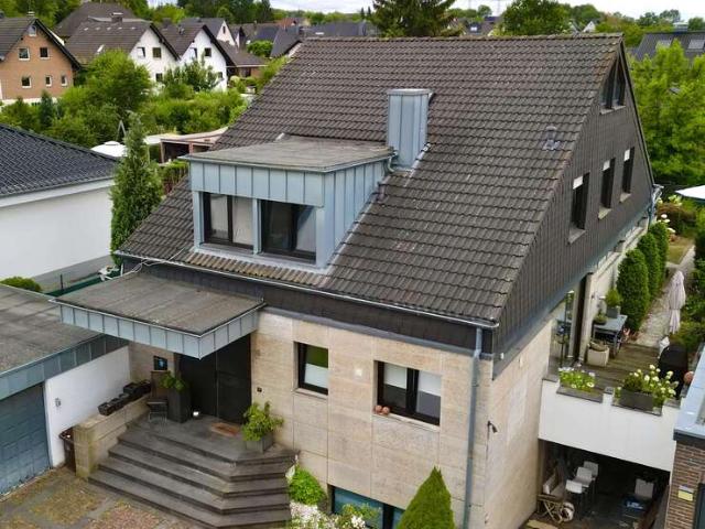Haus zum Kaufen in Hennef 869.000,00 EUR 300 m²