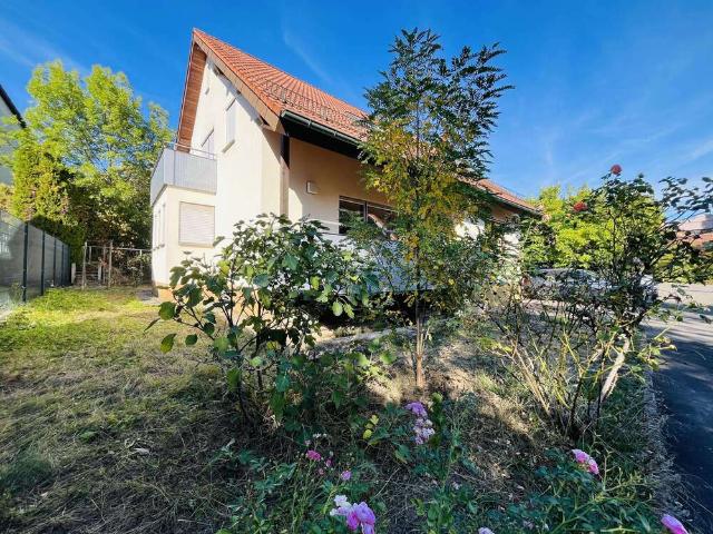 Haus zum Kaufen in Herrenberg 670.000,00 EUR 167 m²
