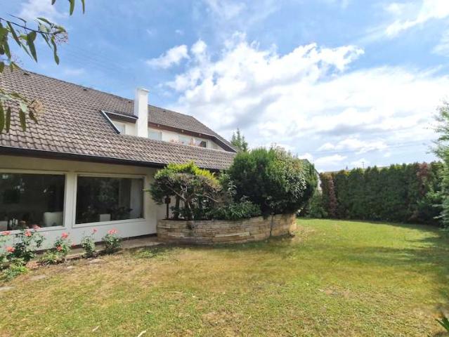 Haus zum Kaufen in Herrenberg 840.000,00 EUR 223.3 m²