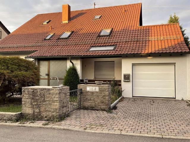 Haus zum Kaufen in Herrenberg Oberjesingen 698.000,00 EUR 224.91 m²