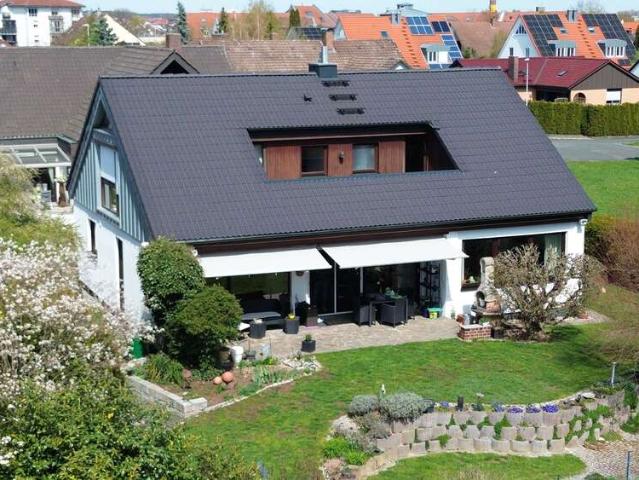 Haus zum Kaufen in Herzogenaurach 960.000,00 EUR 146.5 m²