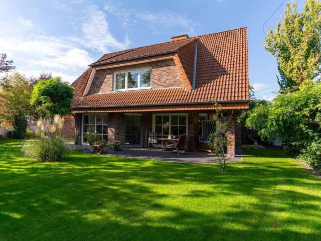 Haus zum Kaufen in Herzebrock Clarholz 489.000,00 EUR 211 m²