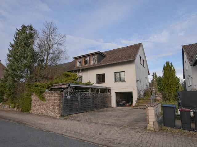 Haus zum Kaufen in Hessisch Oldendorf 350.000,00 EUR 180 m²