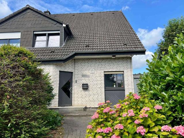 Haus zum Kaufen in Hiddenhausen 379.000,00 EUR 163.73 m²
