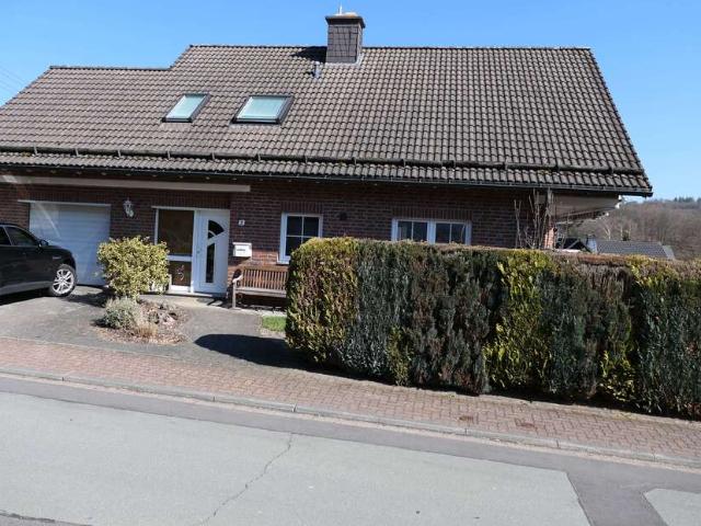 Haus zum Kaufen in Hilchenbach 425.000,00 EUR 198 m²
