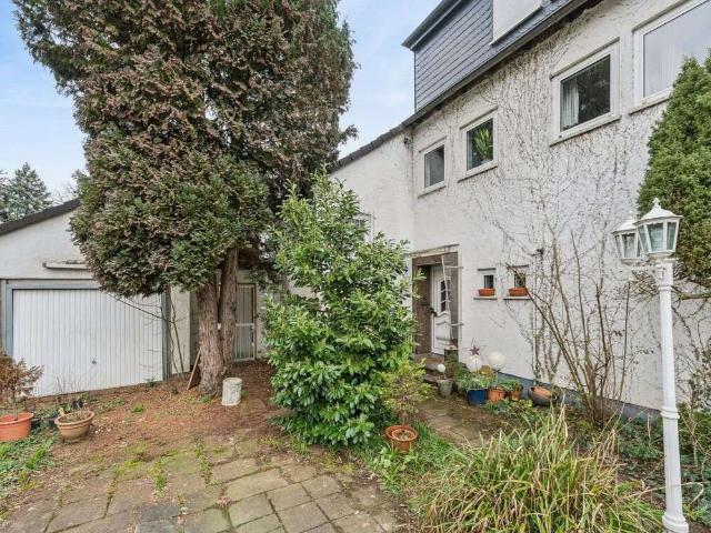 Haus zum Kaufen in Hilden 665.000,00 EUR 245.32 m²