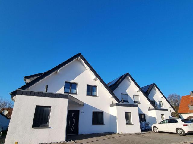 Haus zum Kaufen in Hille 1.250.000,00 EUR 446.83 m²