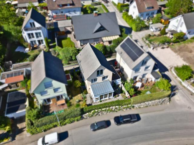 Haus zum Kaufen in Hilzingen 490.000,00 EUR 120 m²