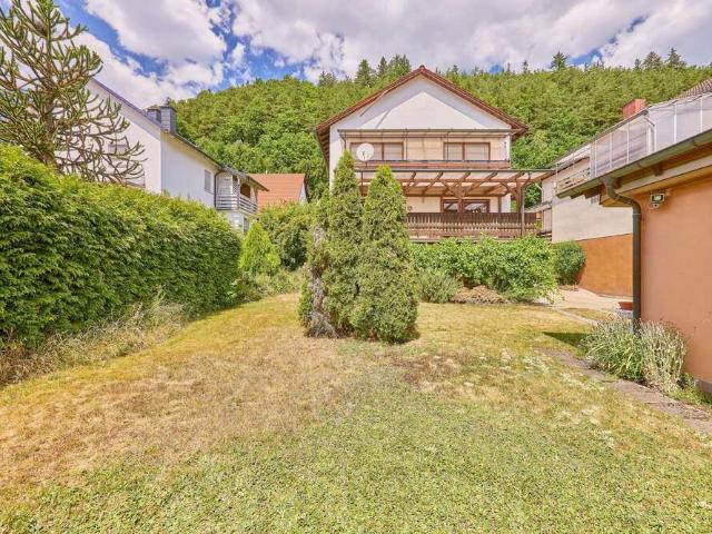 Haus zum Kaufen in Hinterweidenthal 275.000,00 EUR 184 m²