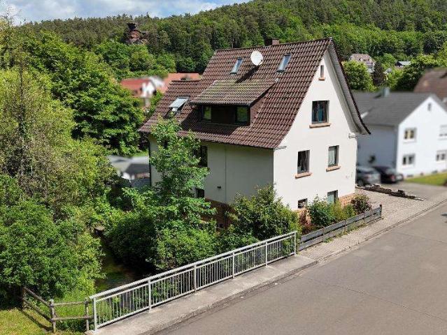 Haus zum Kaufen in Hinterweidenthal 359.000,00 EUR 160 m²