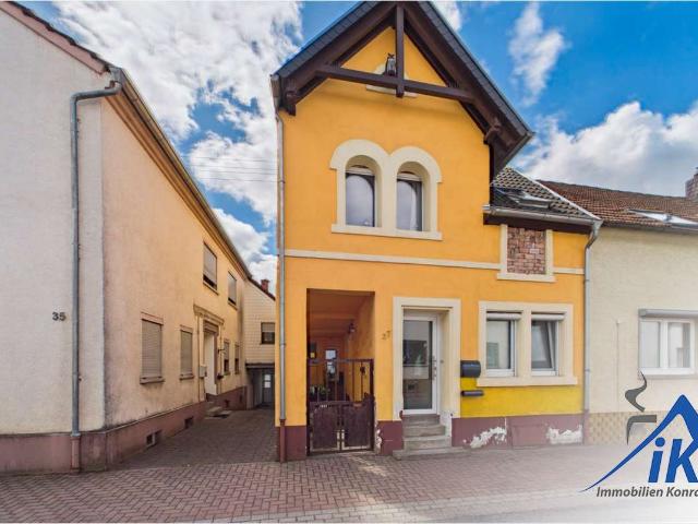 Haus zum Kaufen in Hütschenhausen 354.900,00 EUR 158 m²