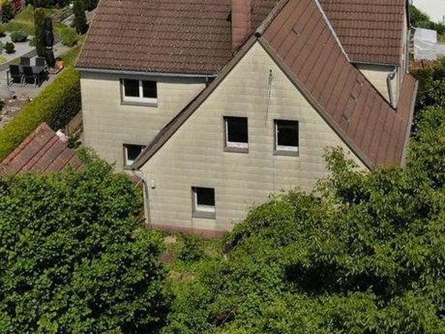Haus zum Kaufen in Hüttlingen 290.000,00 EUR 200 m²