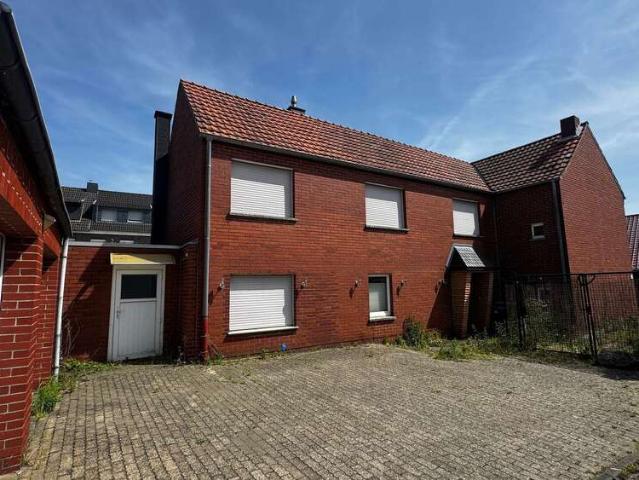 Haus zum Kaufen in Hückelhoven 272.000,00 EUR 150.78 m²