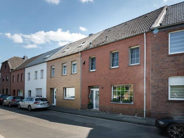 Haus zum Kaufen in Hückelhoven Hilfarth 265.000,00 EUR 131.16 m²