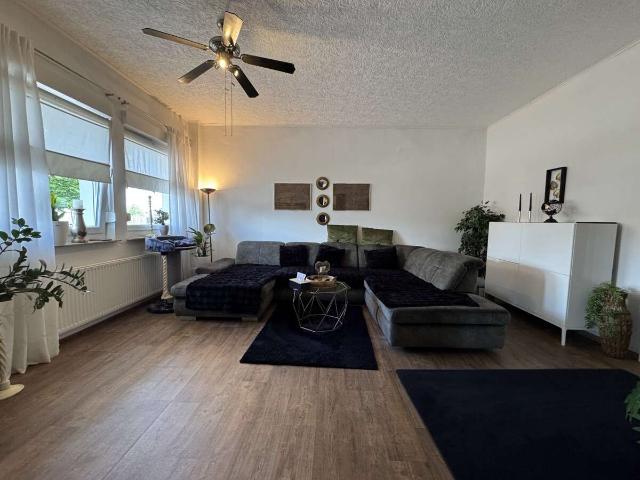 Haus zum Kaufen in Hückelhoven Hilfarth 298.000,00 EUR 183 m²