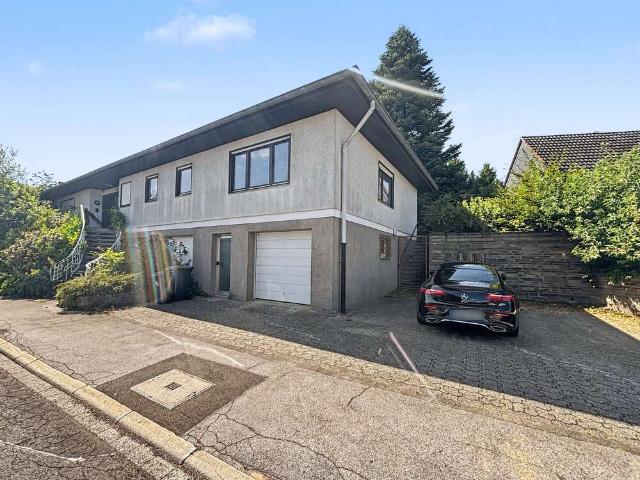 Haus zum Kaufen in Hückeswagen 349.000,00 EUR 198 m²