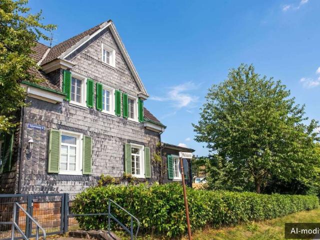 Haus zum Kaufen in Hückeswagen 595.000,00 EUR 183 m²