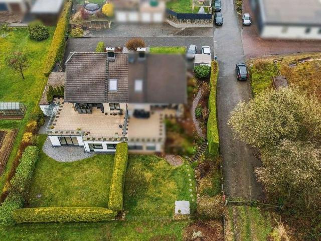 Haus zum Kaufen in Hückeswagen 650.000,00 EUR 210 m²