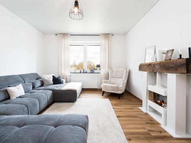 Haus zum Kaufen in Hüllhorst Tengern 299.000,00 EUR 214 m²