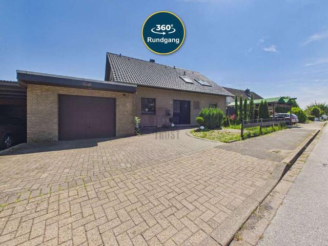 Haus zum Kaufen in Hüllhorst 290.000,00 EUR 216 m²