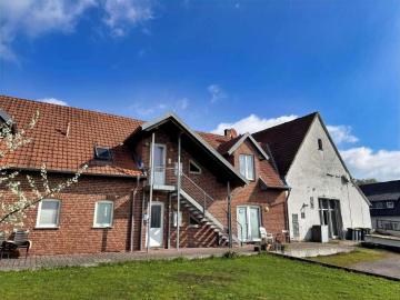 Haus zum Kaufen in Hüllhorst 298.000,00 EUR 511.02 m²