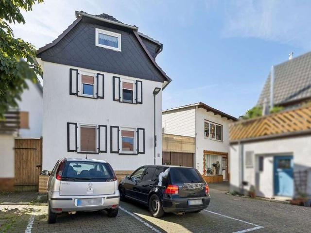 Haus zum Kaufen in Hungen Bellersheim 379.000,00 EUR 253 m²