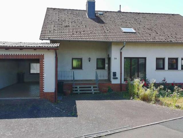 Haus zum Kaufen in Hungen Villingen 398.000,00 EUR 230 m²