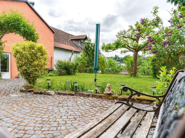 Haus zum Kaufen in Hünstetten Ketternschwalbach 397.000,00 EUR 321 m²