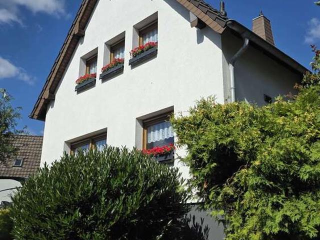 Haus zum Kaufen in Hürtgenwald 325.000,00 EUR 120 m²