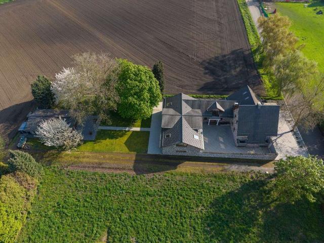 Haus zum Kaufen in Hürth 1.990.000,00 EUR 448 m²