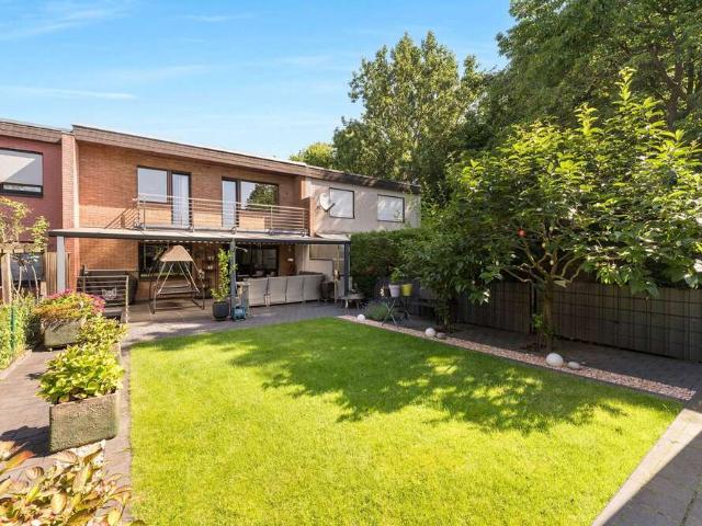 Haus zum Kaufen in Hürth 650.000,00 EUR 164.08 m²