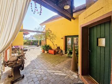 Haus zum Kaufen in Ingelheim am Rhein 598.000,00 EUR 222 m²