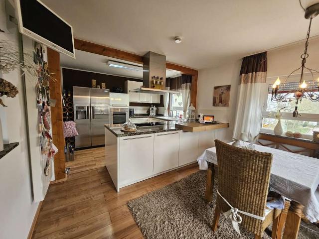 Haus zum Kaufen in Insheim 375.000,00 EUR 213 m²