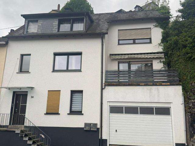 Haus zum Kaufen in Idar Oberstein 260.000,00 EUR 210 m²