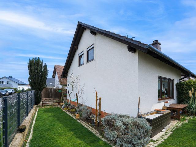 Haus zum Kaufen in Idstein 420.000,00 EUR 153.65 m²