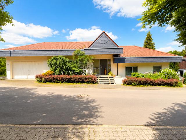 Haus zum Kaufen in Idstein 690.000,00 EUR 385 m²