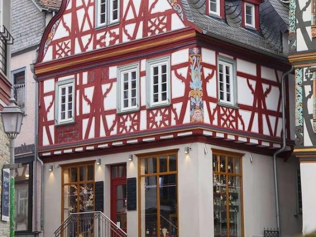 Haus zum Kaufen in Idstein 1.242.000,00 EUR 271.55 m²
