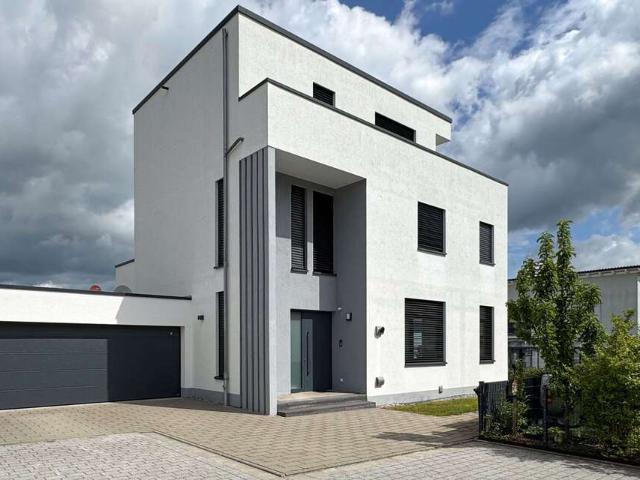 Haus zum Kaufen in Idstein 1.385.000,00 EUR 273 m²