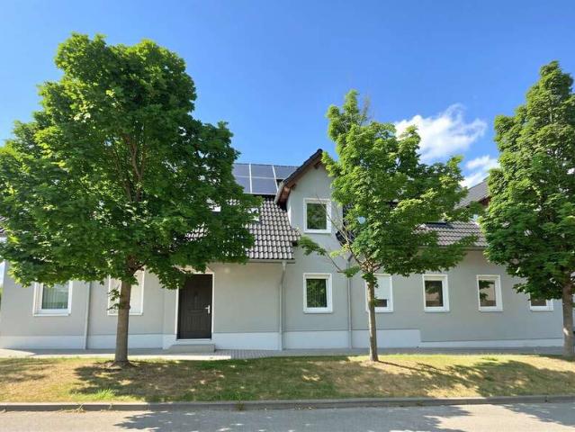 Haus zum Kaufen in Ilmenau 700.000,00 EUR 604.72 m²