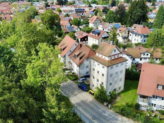 Haus zum Kaufen in Isny im Allgäu 388.000,00 EUR 219 m²