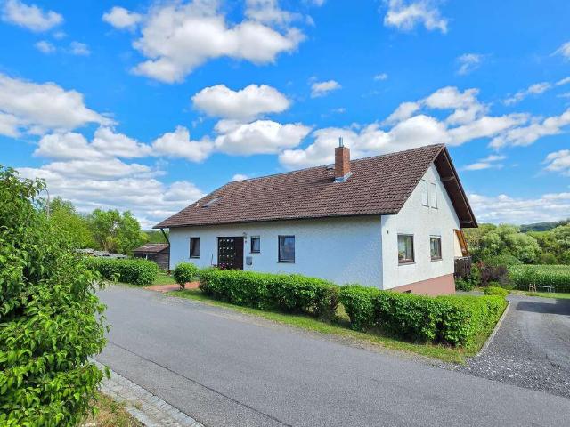 Haus zum Kaufen in Itzgrund 265.000,00 EUR 180 m²